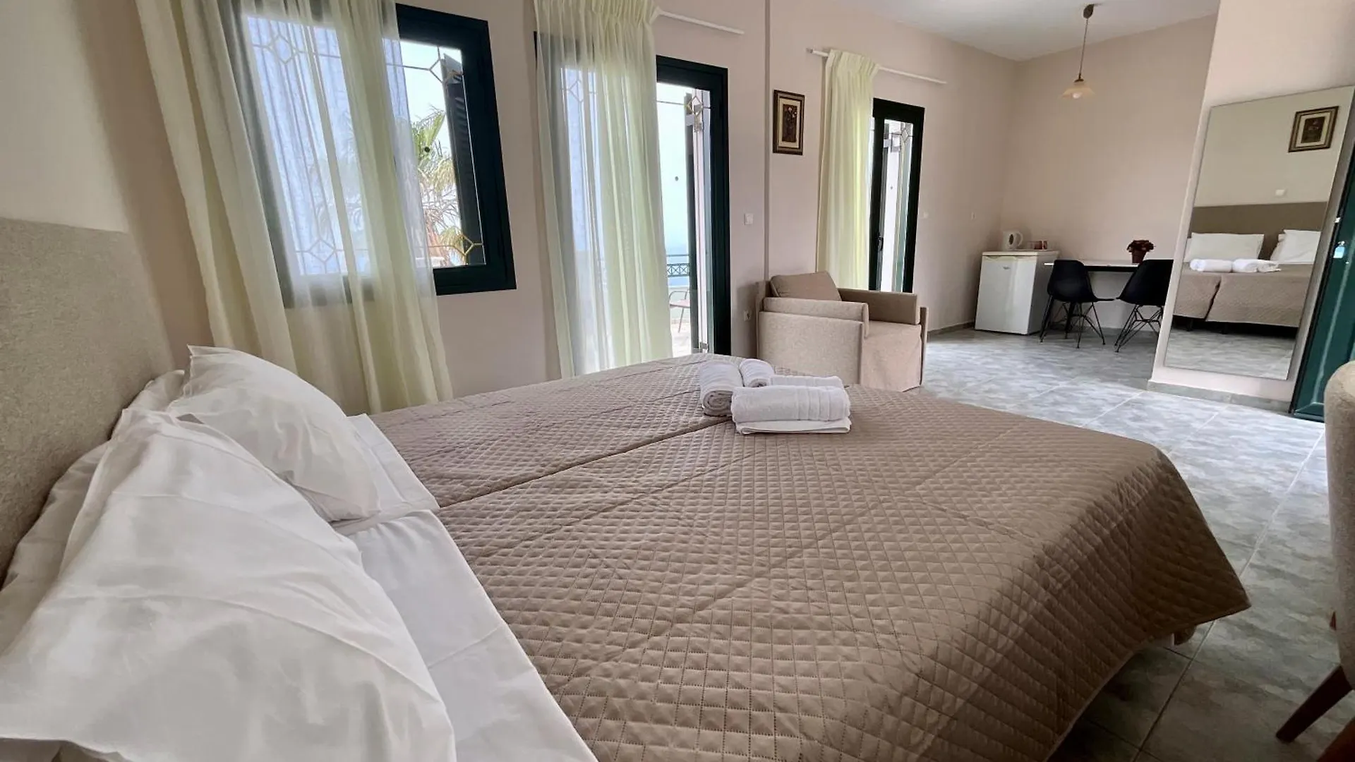 Niforos Panorama Apartment Vovikes