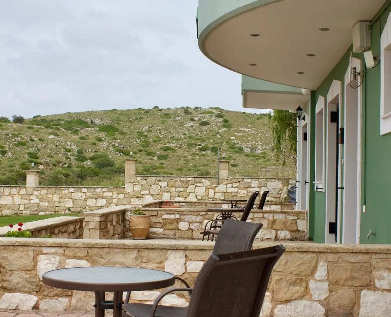 Niforos Panorama Apartment Vovikes