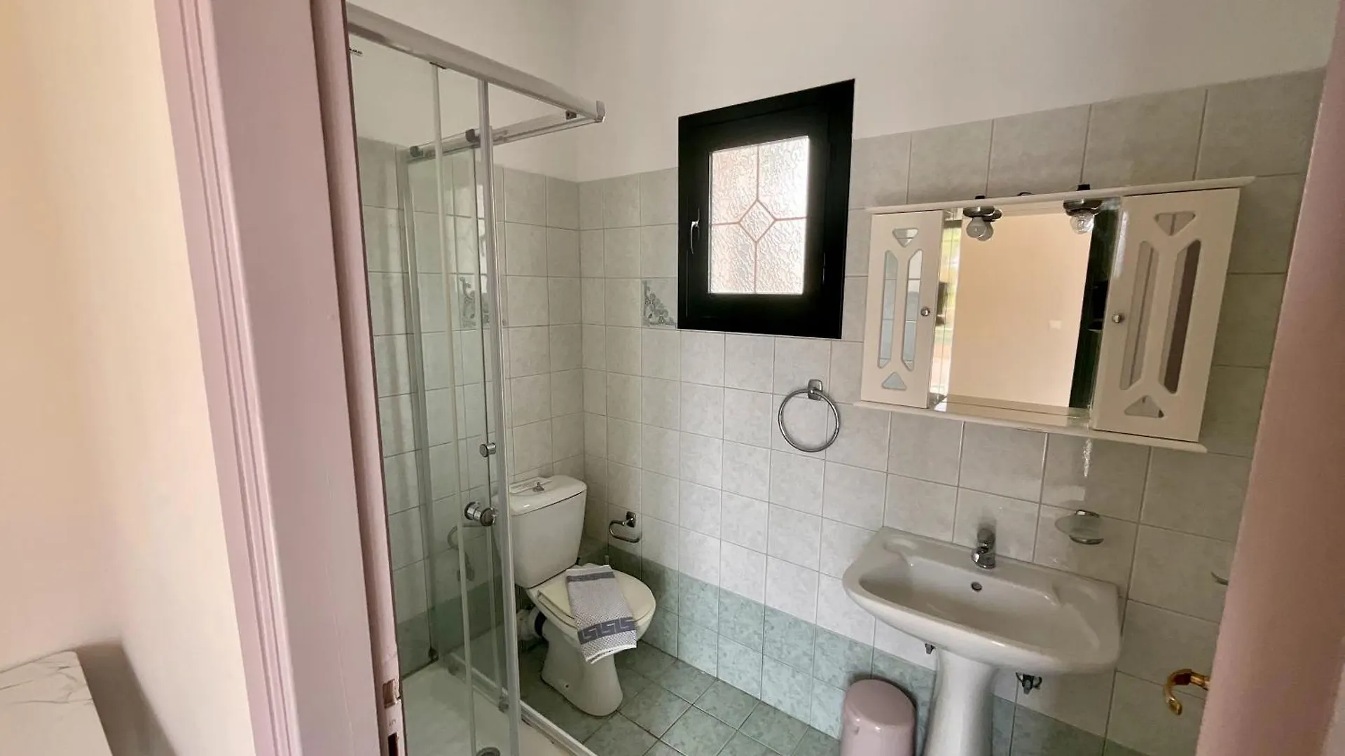 Niforos Panorama Apartment Vovikes